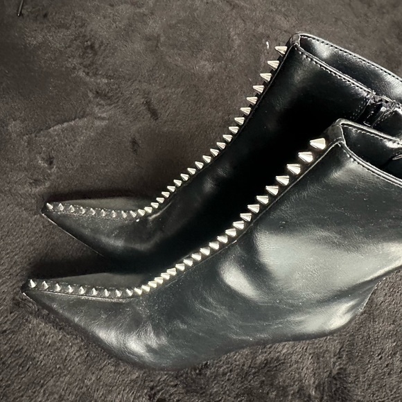 New  Zara Woman Studs Studded High Heel Ankle Boots Black Size 8. - Picture 9 of 12